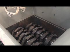 Bekijk: Plastic Shreddermachine met twee assen, 2-3tph, voor kunststofrecyclinginstallatieshowcase