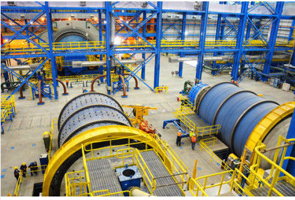 Minerale van de het Erts Malende Molen van de Balmolen Overstromingstype de Molenmachine van de Roosterbal